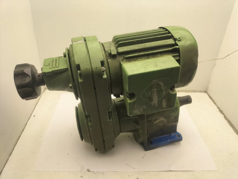 K21R 71-G 4 VEM Motors Motor