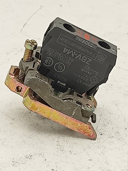 ZBV-M4 Telemecanique Industrial Control Equipment Contactor