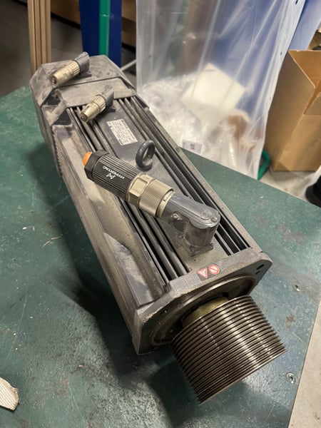 MDFKAIG112-22U Lenze 3~MOT Motor