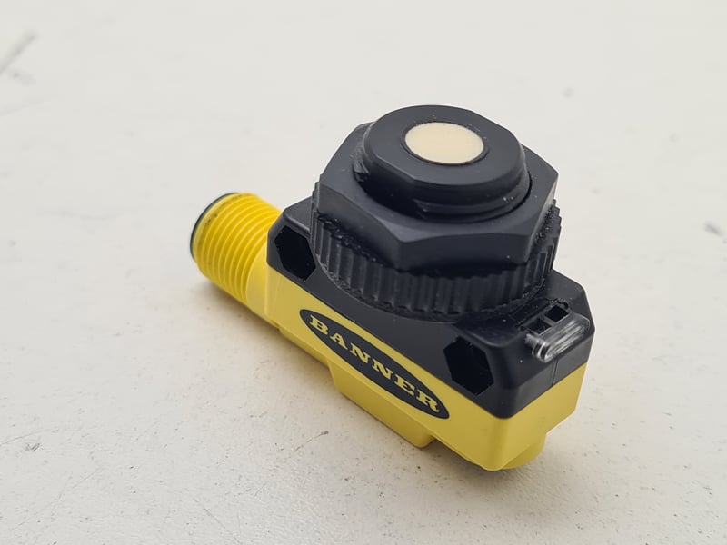 QS18UPAQ8-76772 Banner Ultrasonic proximity sensor
