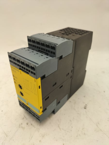 3TK2810-0BA02 Siemens Pilot Duty Relay