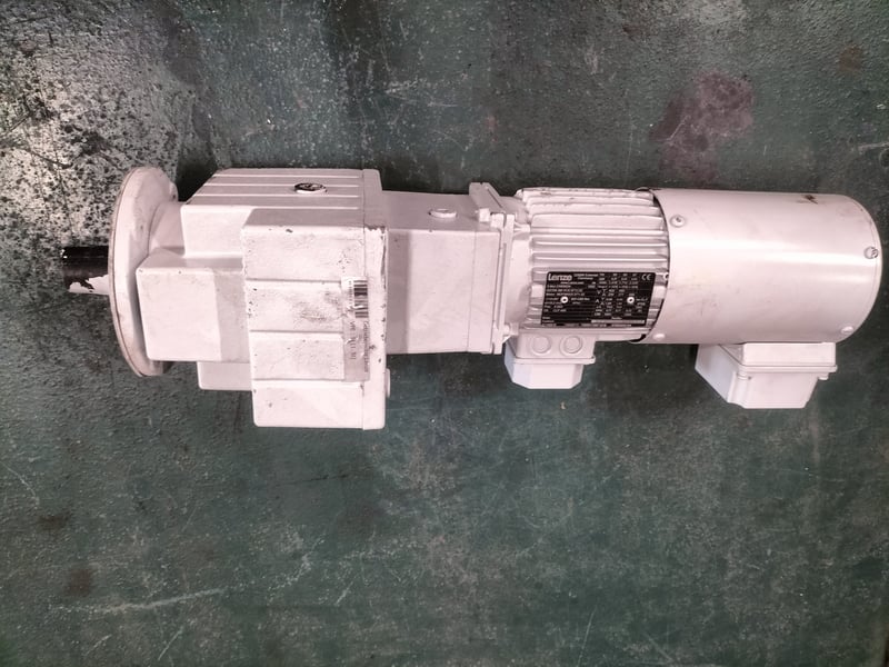 MDFMAXX 071-32 Lenze Motor with gearbox GST06-3M VCK 071C32