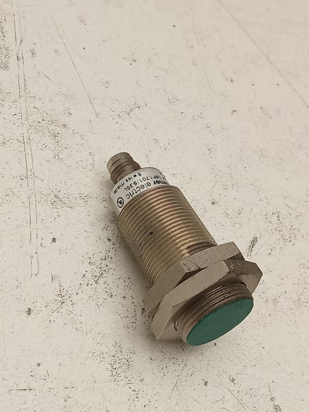 FRM 18P1701/S35L Baumer Electric Inductive Proximity Sensor