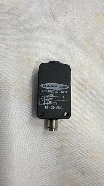 Q10AP6DVQ-71853 Banner Inductive Proximity Sensor