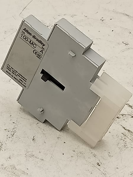 100-MCA00 Allen-Bradley Mechanical Interlock