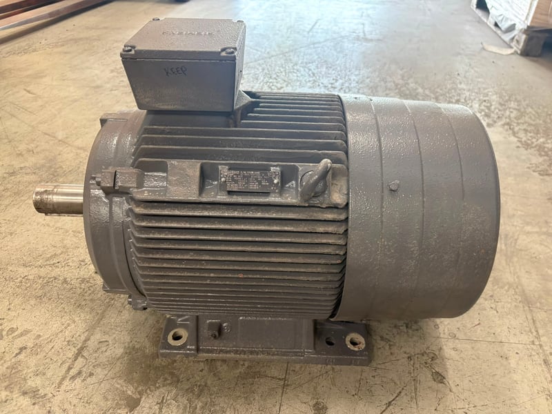 1LG4186-4AA60 Siemens Motor