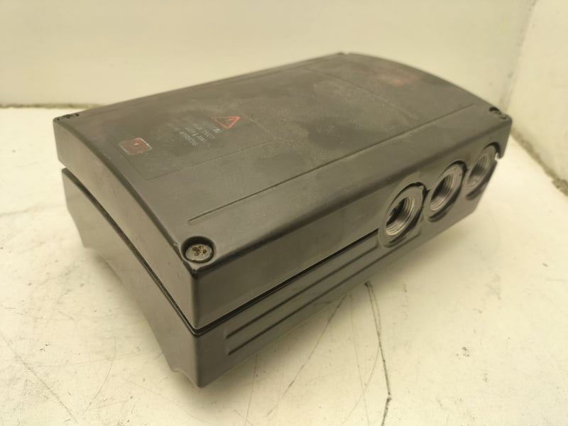 177N0100 Danfoss Inverter 0.55 kW (ATB 305 Series)