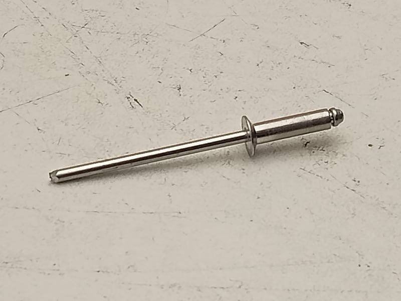 2128010 Blind rivets