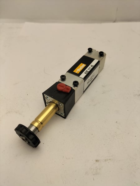 KVE 111 45 Parker Solenoid operated spool