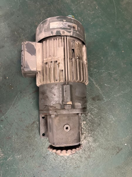 B396753/3 Flender Flender Himmel Z 10-G80M4/2 Electric Motor