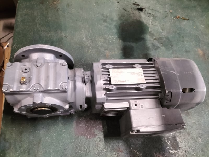 SAF47 DRE80M4BE1 Sew-Eurodrive Three-Phase AC Induction Motor