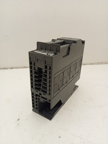1P 6ES7 331-7KF01-0AB0