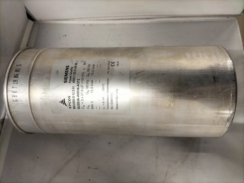 B25836-A683-A372 Siemens Capacitor