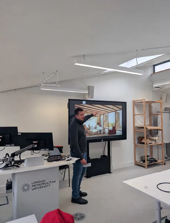 Yordan presenting to students at London Metropolitan University