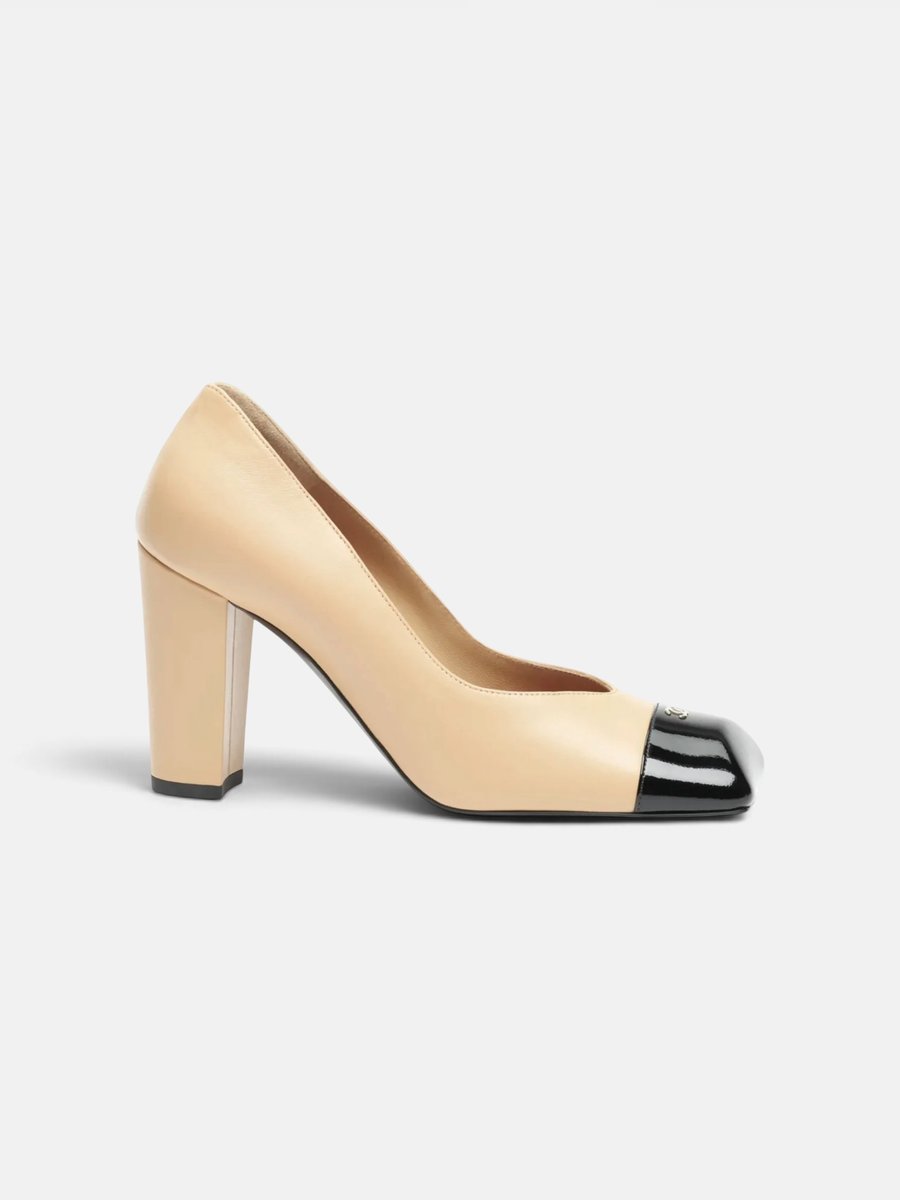 Chanel  Pumps in Lambskin & Patent Calfskin Beige/Black