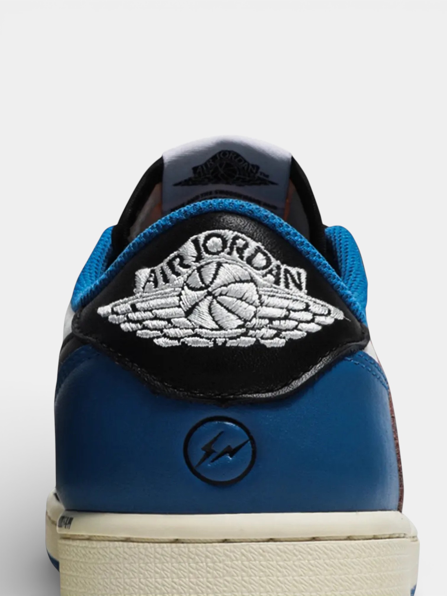 Jordan Jordan 1 Retro Low OG SP Fragment x Travis Scott – detail view in premium quality with AA+ craftsmanship
