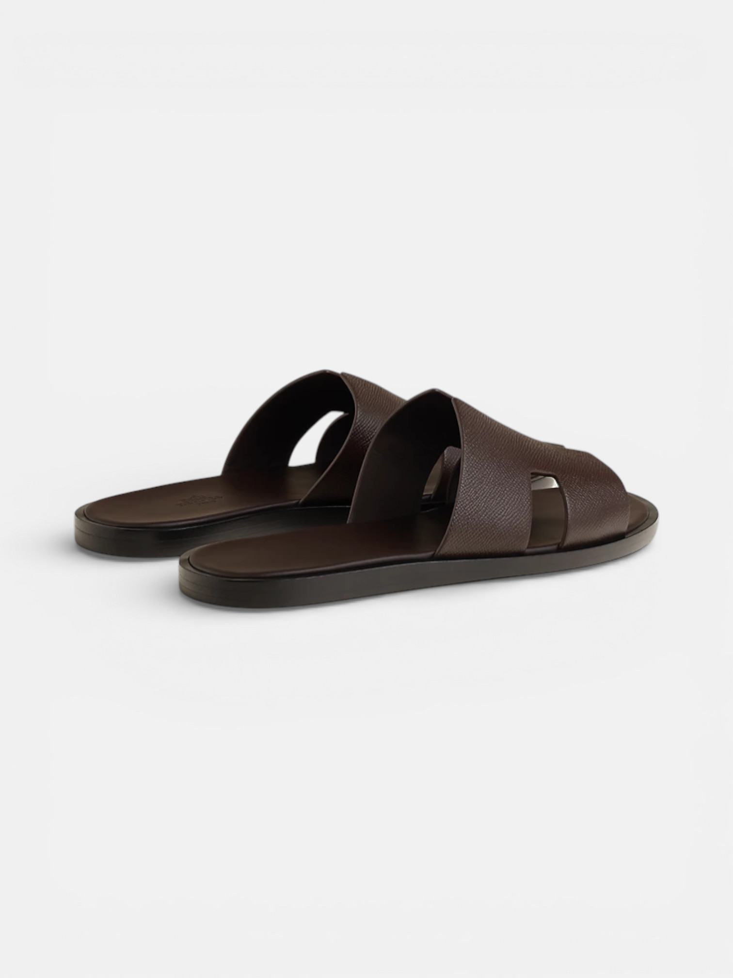 Hermes Hermes Izmir Sandal Marron Pecan – close-up detail view in premium quality with AA+ craftsmanship