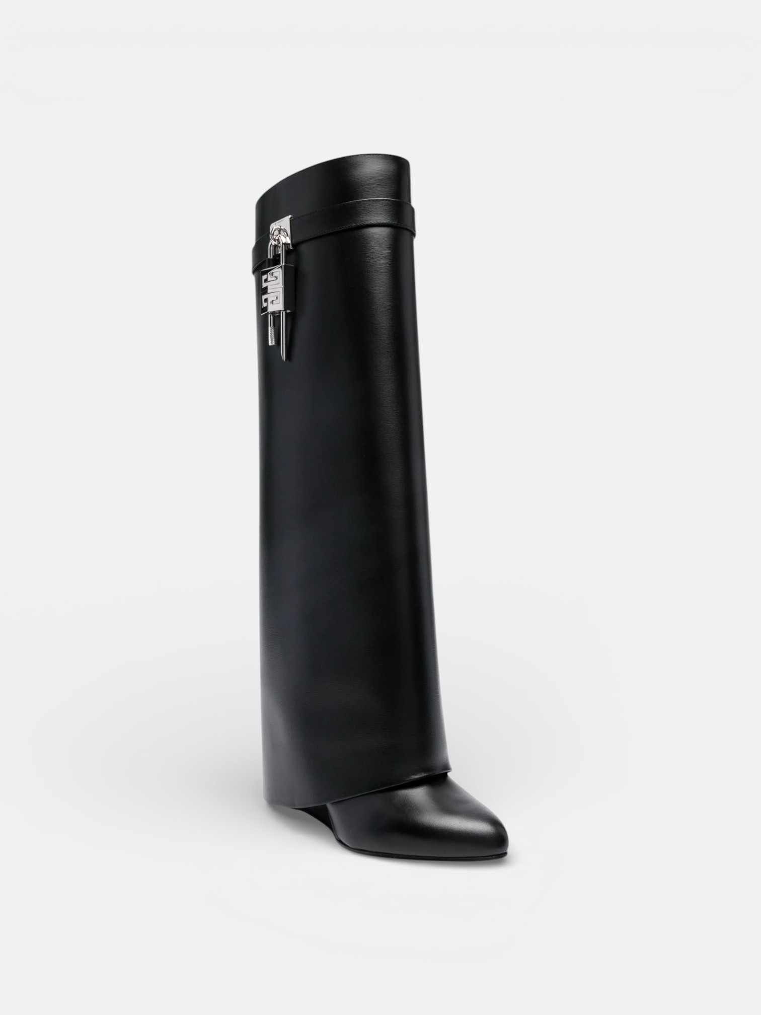 Givenchy Givenchy Shark Lock Leather Boots Black – side profile view in premium quality with AA+ craftsmanship