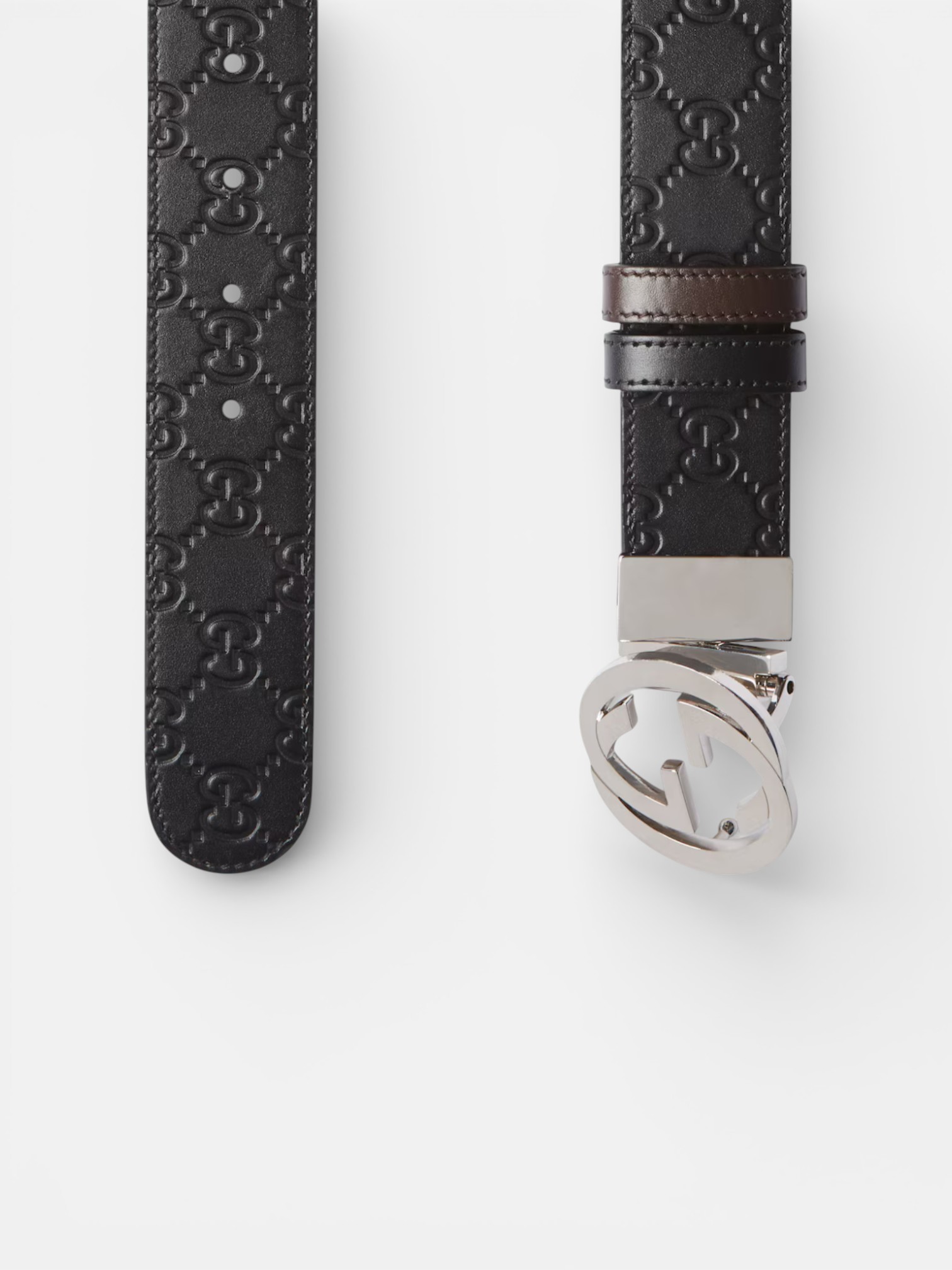 Gucci Gucci Reversible Belt with Interlocking G Buckle Black Brown Leather – close-up detail view in premium quality with AA+ craftsmanship