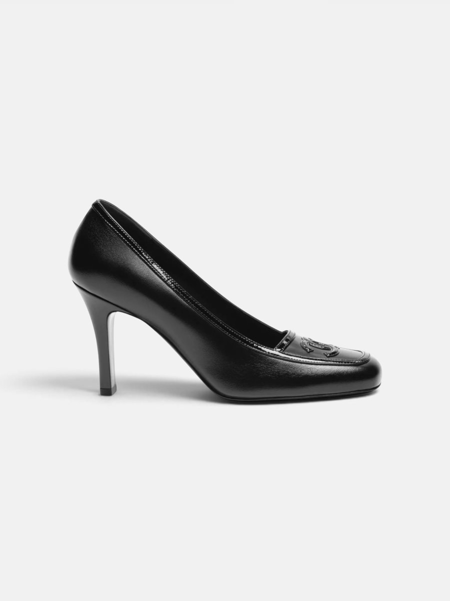 Chanel Chanel Pumps in Lambskin & Patent Calfskin Black