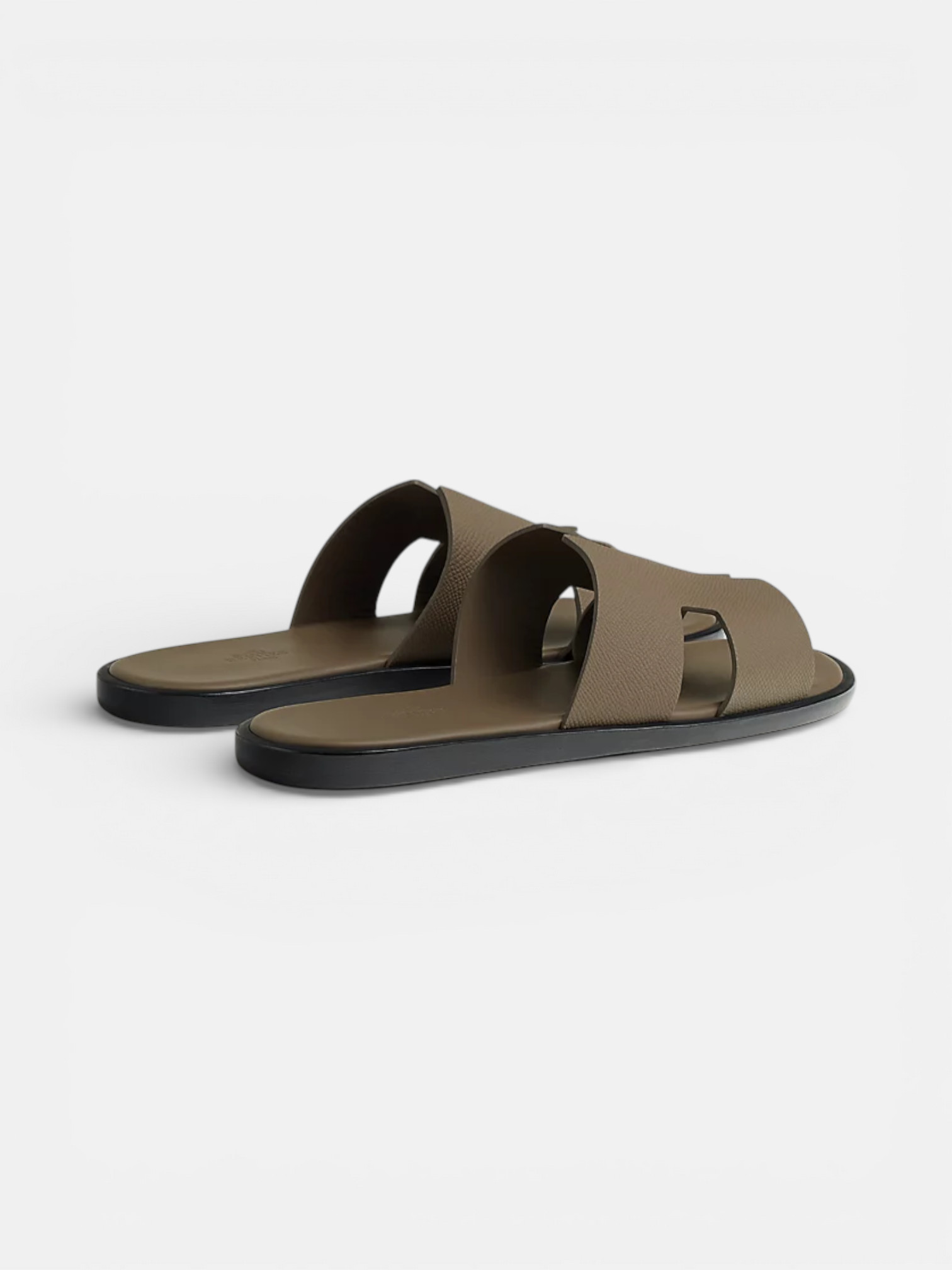 Hermes Hermes Izmir Sandal Etoupe – close-up detail view in premium quality with AA+ craftsmanship