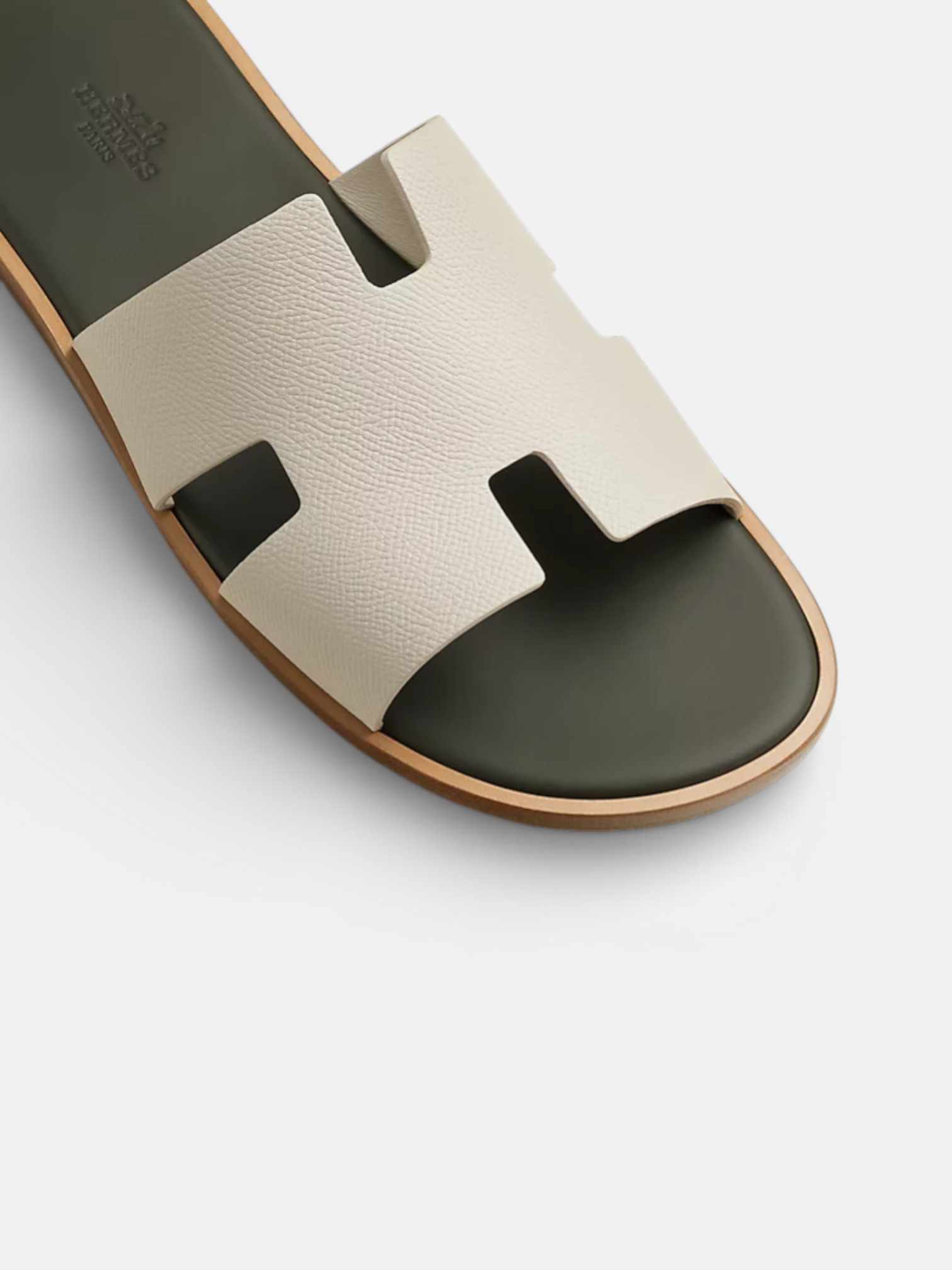 Hermes Hermes Izmir Sandal Beige Glaise – back view in premium quality with AA+ craftsmanship