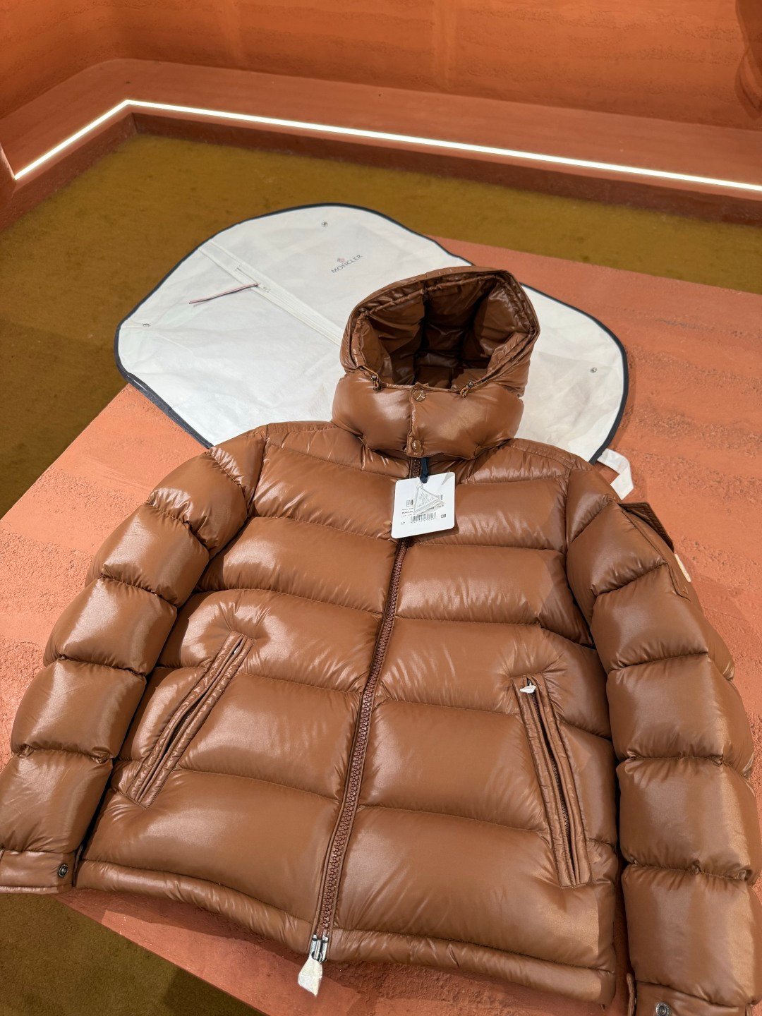 Moncler Moncler Puffer Jacket Caramell – close-up detail view in premium quality with AA+ craftsmanship