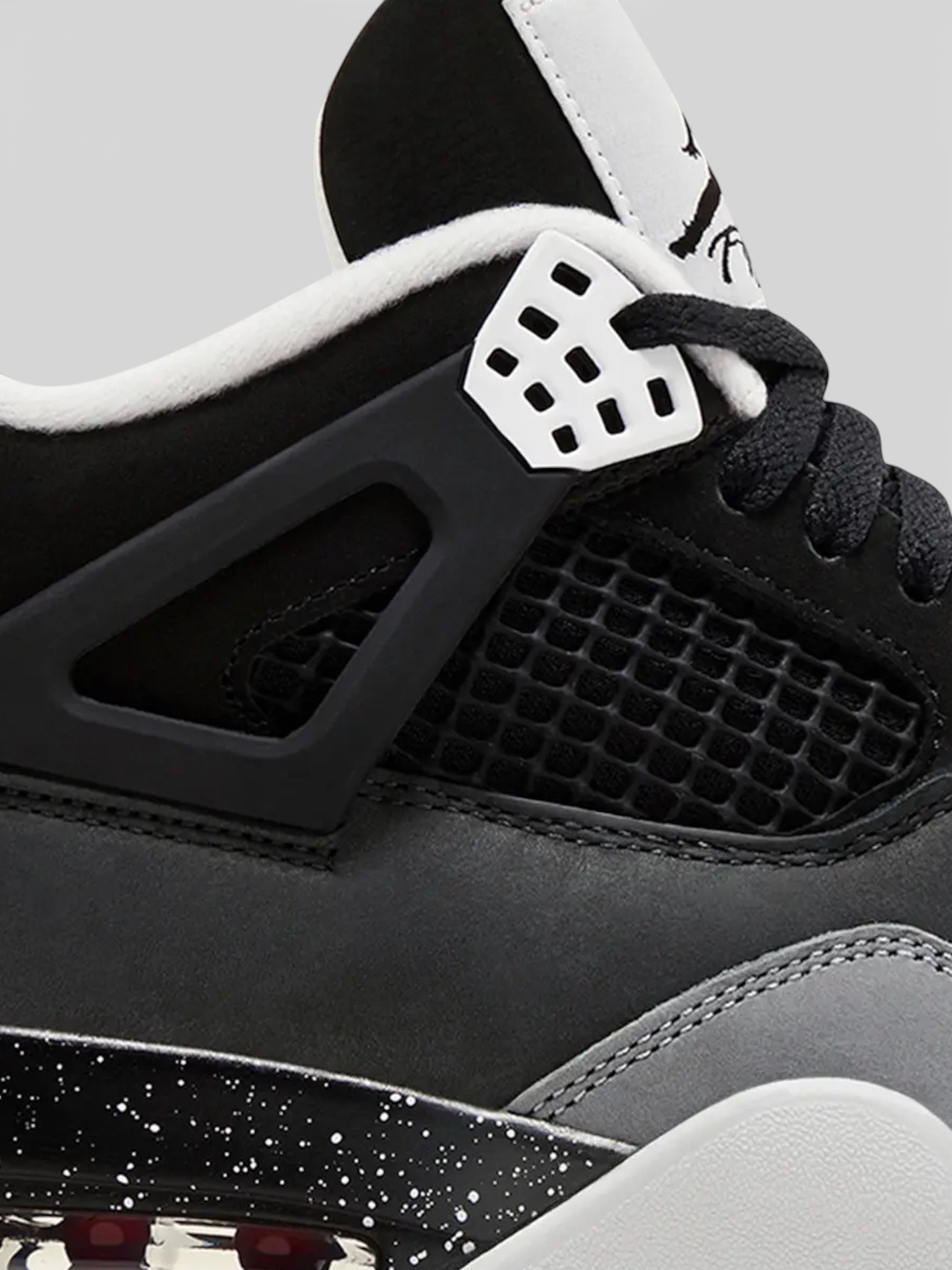Jordan Jordan 4 Retro Fear – side profile view in premium quality with AA+ craftsmanship