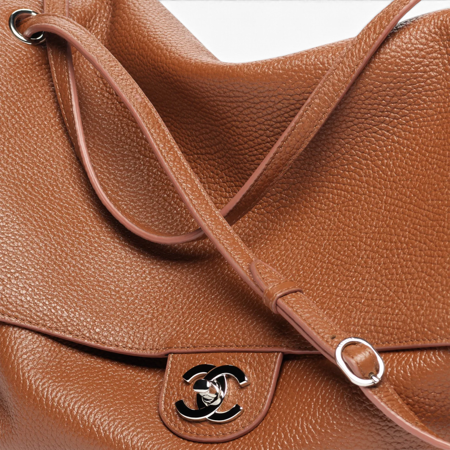 Chanel Chanel Maxi Flap Bag Grained Calfskin & Silver-Metal Camel – detail view in premium quality with AA+ craftsmanship