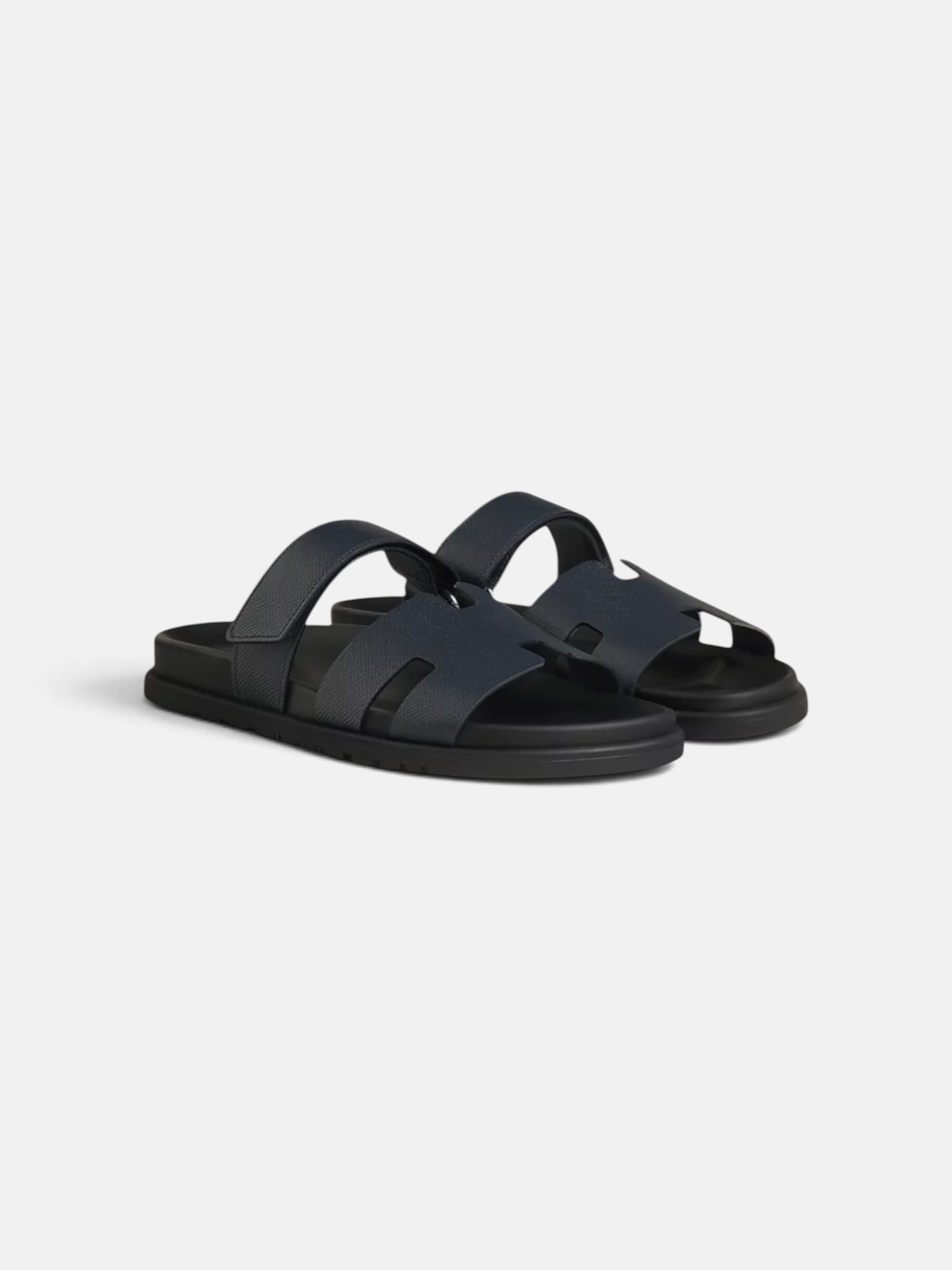 Hermes Hermes Chypre Sandal Marine – close-up detail view in premium quality with AA+ craftsmanship