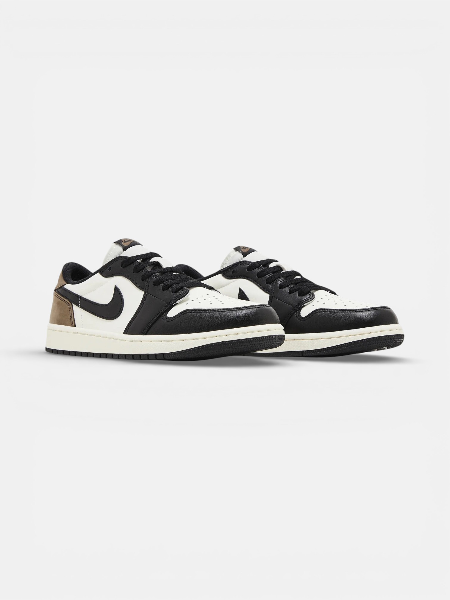 Jordan Jordan 1 Retro Low OG Mocha – detail view in premium quality with AA+ craftsmanship