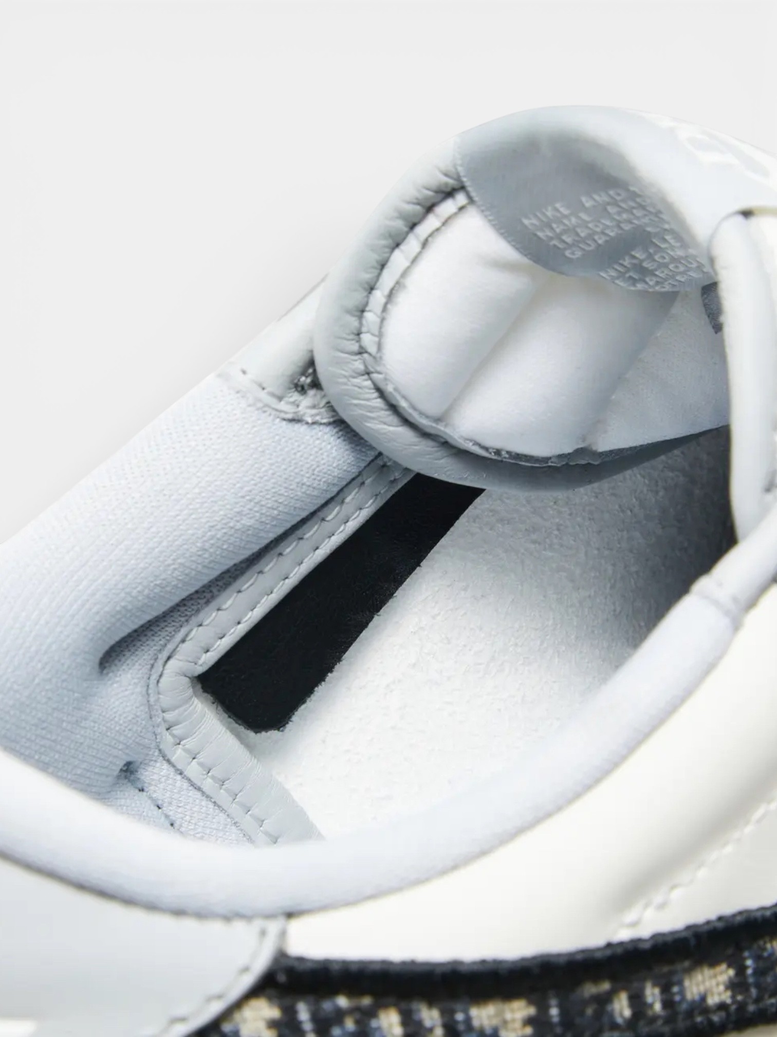 Jordan Jordan 1 Retro Low Dior – detail view in premium quality with AA+ craftsmanship