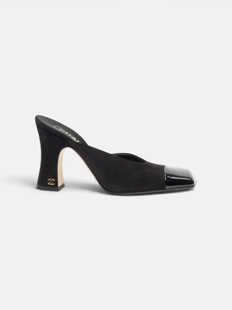 Chanel Mules in Suede Kidskin & Patent Calfskin Black