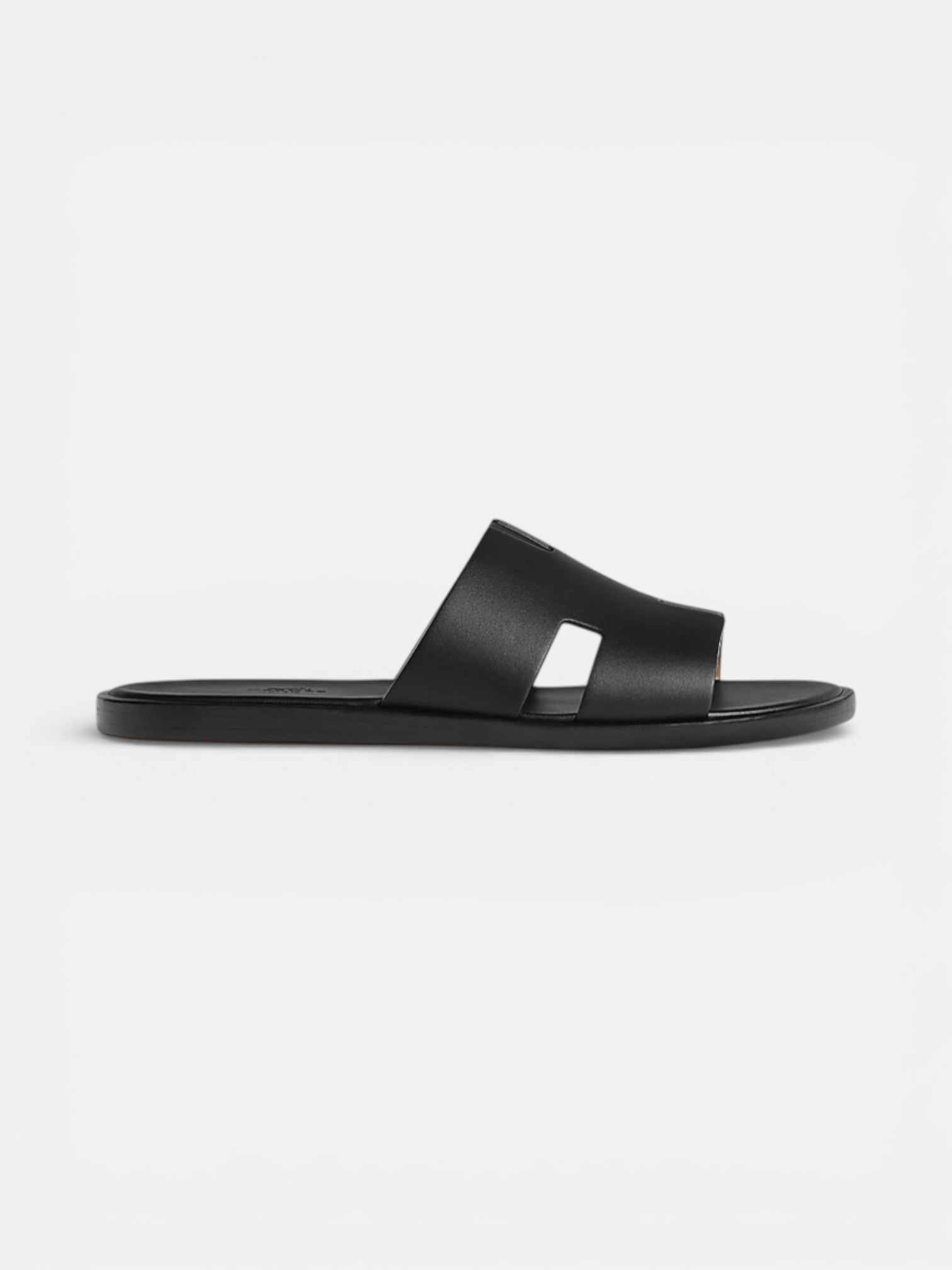 Hermes Hermes Izmir Sandal Noir – side profile view in premium quality with AA+ craftsmanship