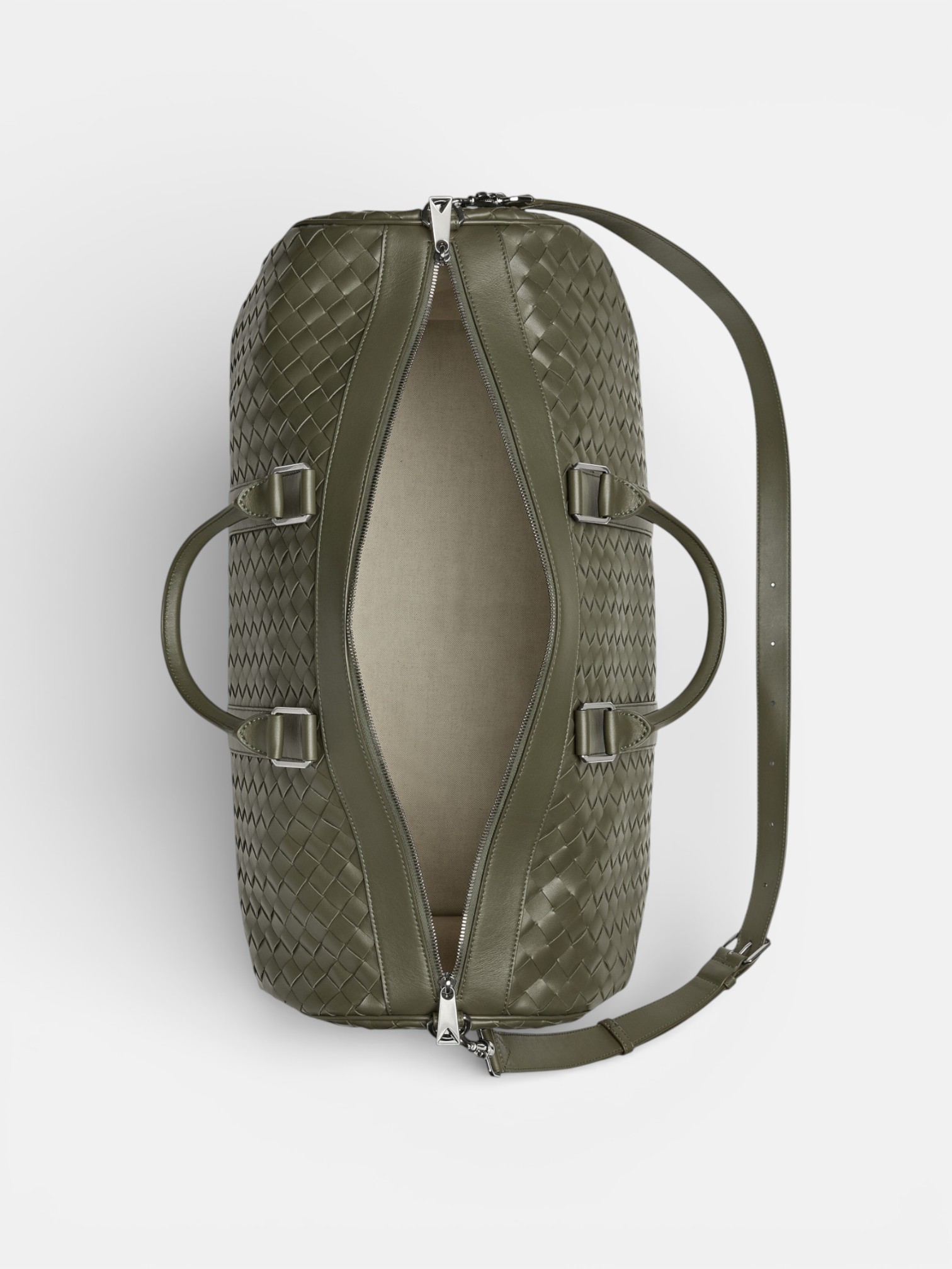 Bottega Bottega Veneta Intrecciato Cabin Duffle Crocodile – side profile view in premium quality with AA+ craftsmanship