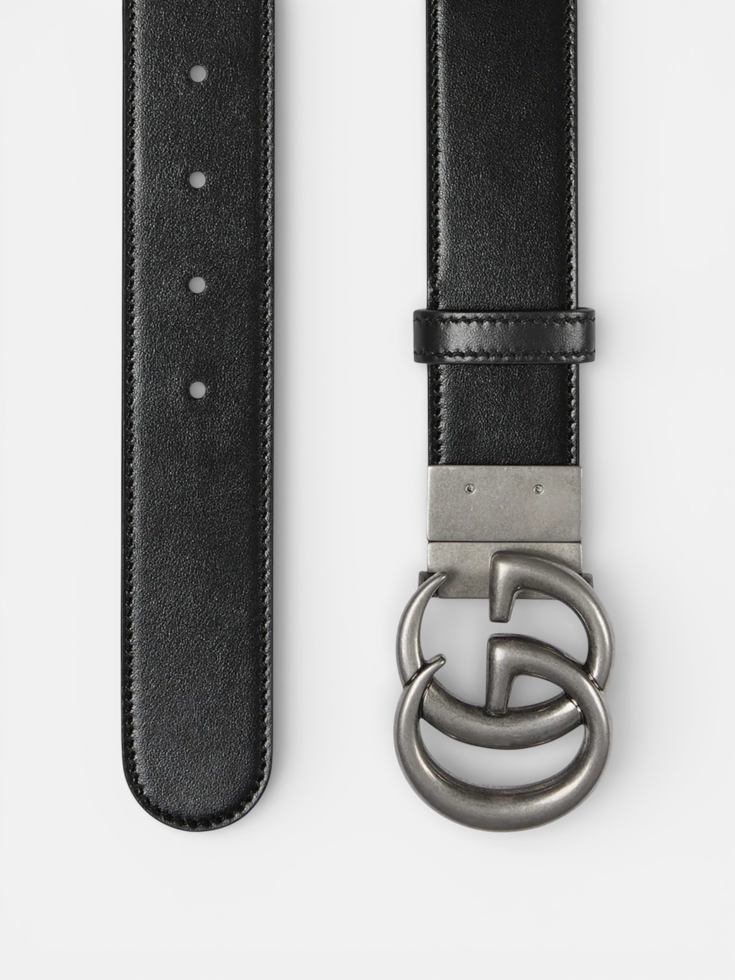 Gucci Gucci GG Marmont Reversible Belt Black GG Supreme – close-up detail view in premium quality with AA+ craftsmanship