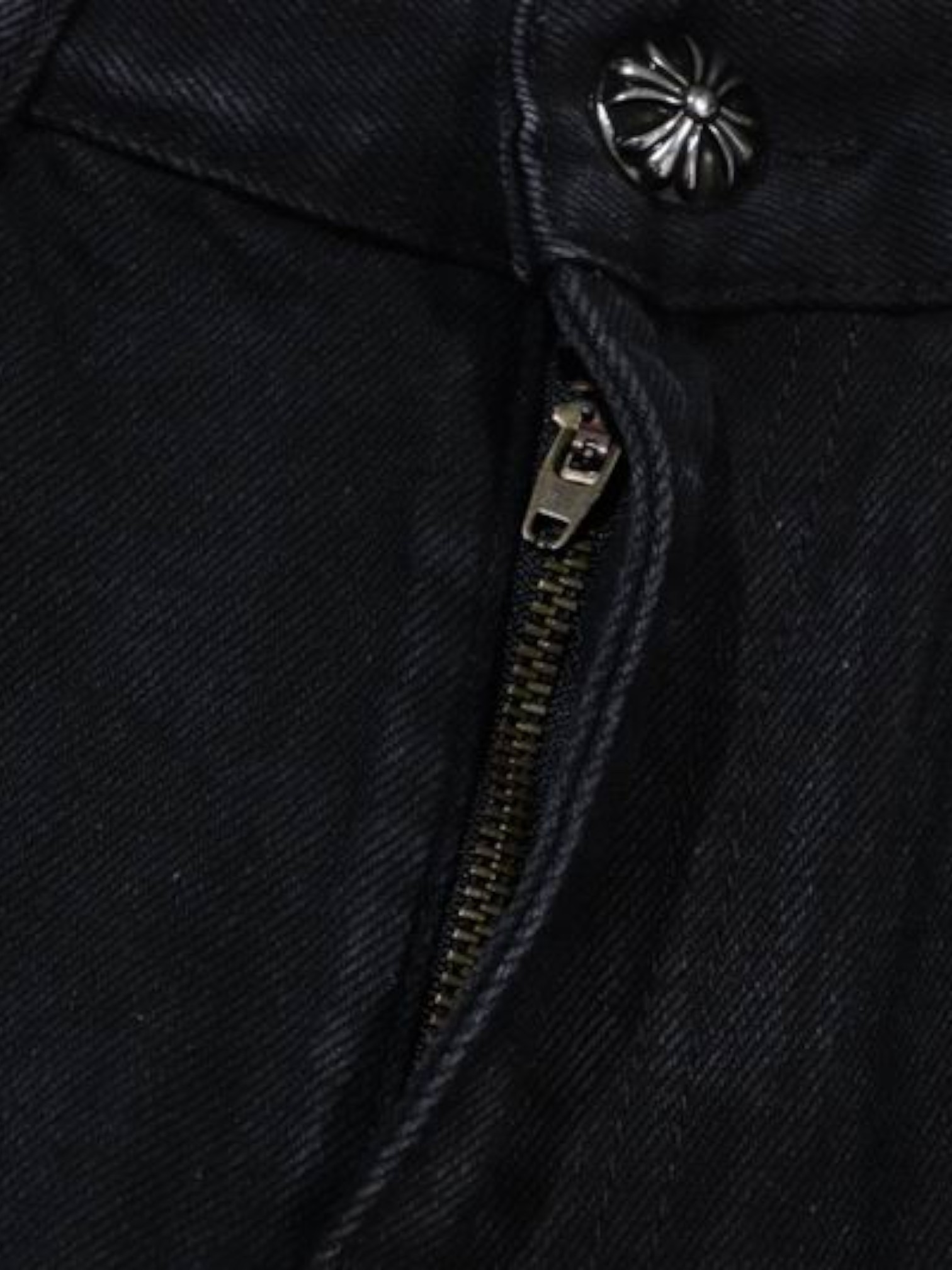 Chrome Chrome Hearts Dual-Tone Cross Jeans Black – detail view in premium quality with AA+ craftsmanship