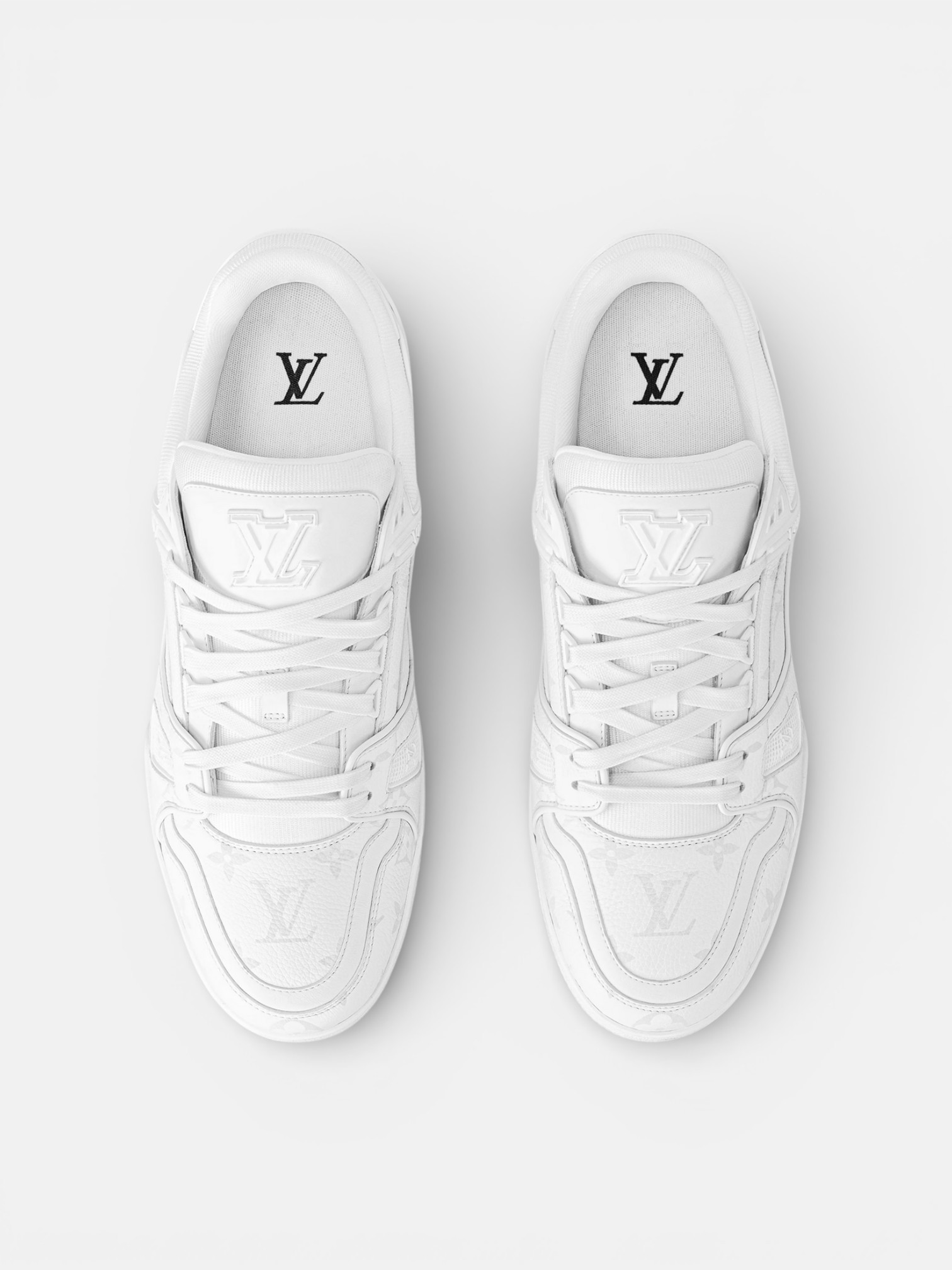 Louis Louis Vuitton Trainer All White – close-up detail view in premium quality with AA+ craftsmanship