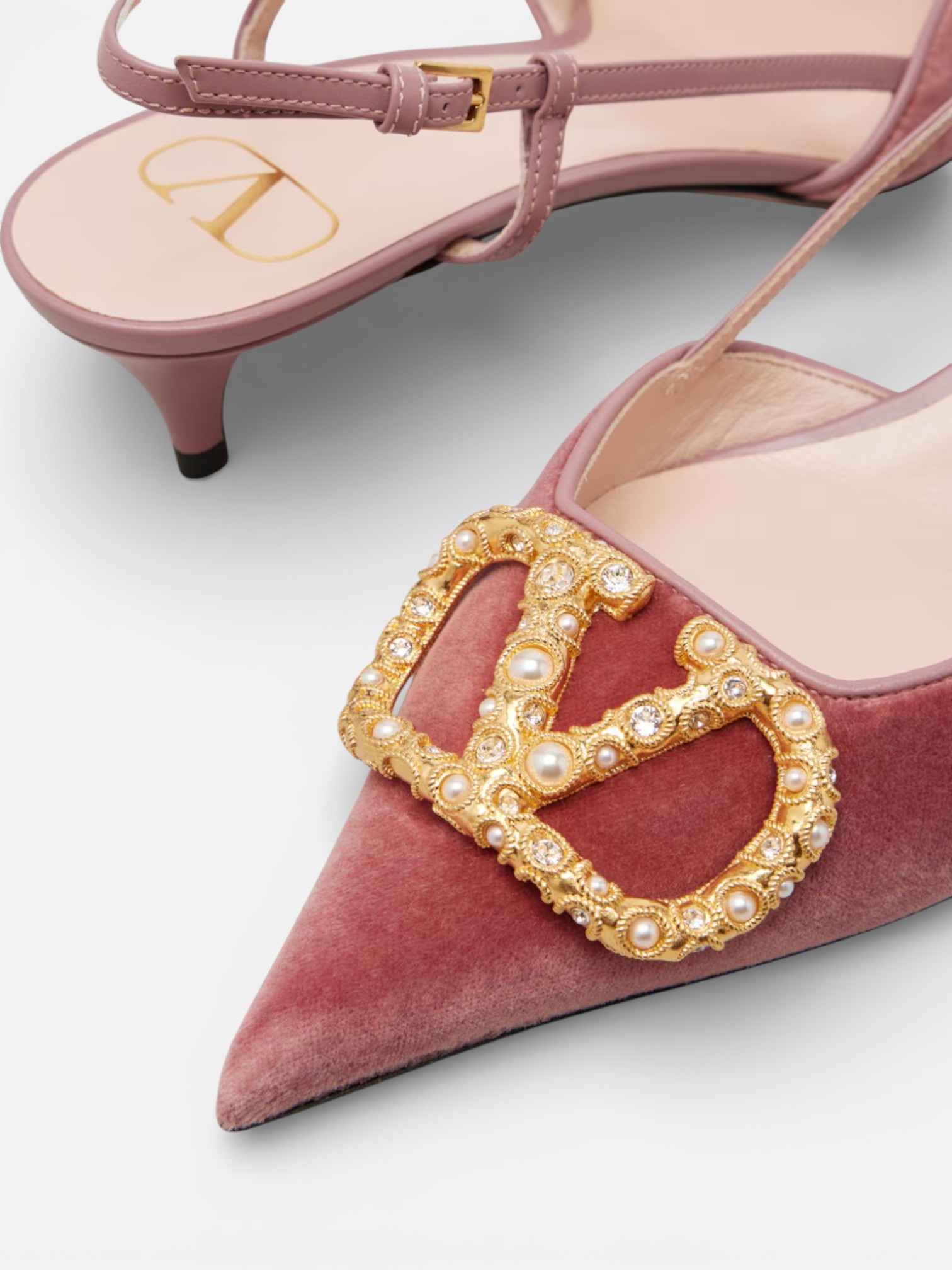 Valentino Valentino Garavani Velvet Slingback Pumps Red – close-up detail view in premium quality with AA+ craftsmanship