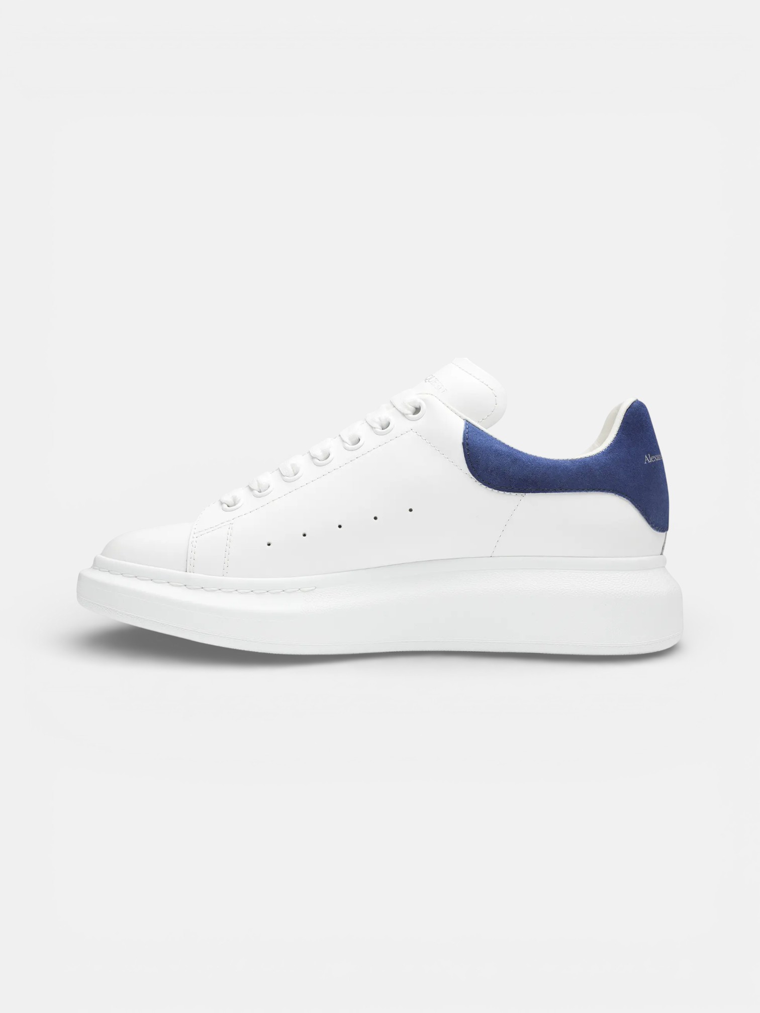 Alexander Alexander McQueen Sneaker White Paris Blue – close-up detail view in premium quality with AA+ craftsmanship