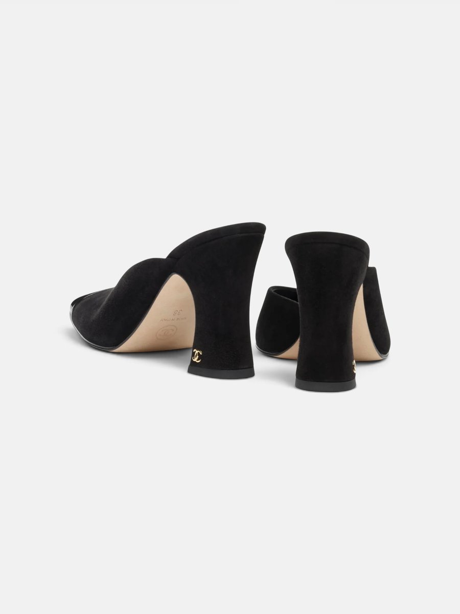 Chanel Mules in Suede Kidskin & Patent Calfskin Black - Preview