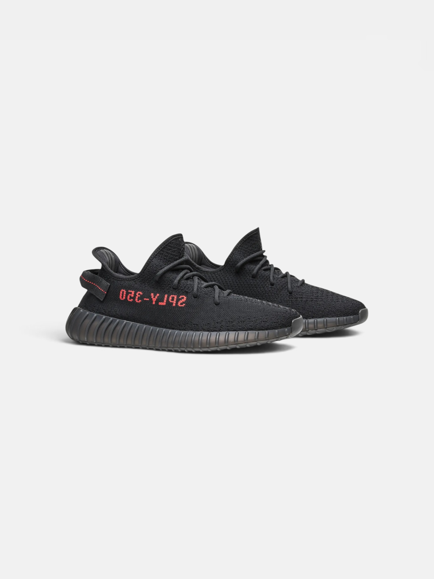 Adidas Adidas Yeezy Boost 350 V2 Bred – detail view in premium quality with AA+ craftsmanship