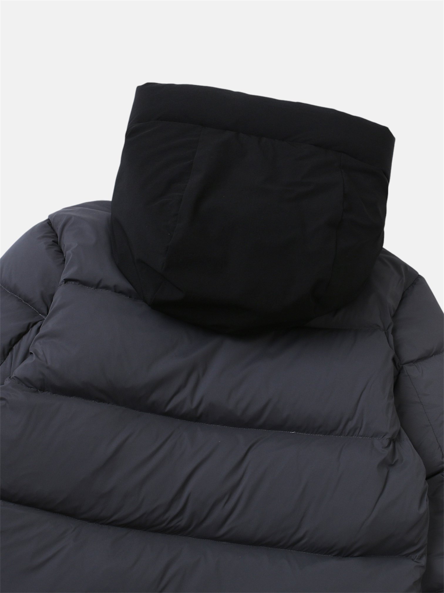 Moncler Moncler Madeira Down Jacket Grey – close-up detail view in premium quality with AA+ craftsmanship