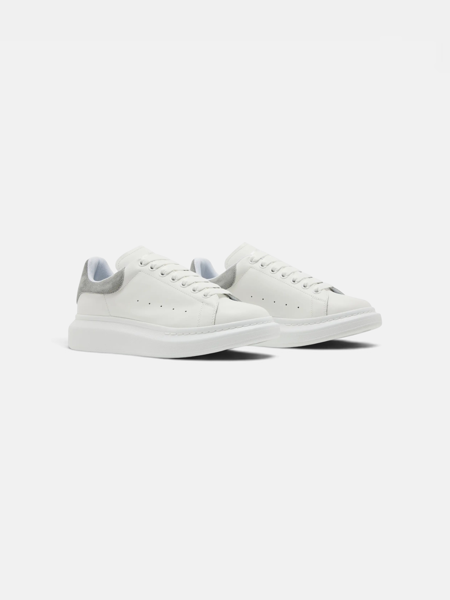 Alexander Alexander McQueen Sneaker White Grey Suede – detail view in premium quality with AA+ craftsmanship