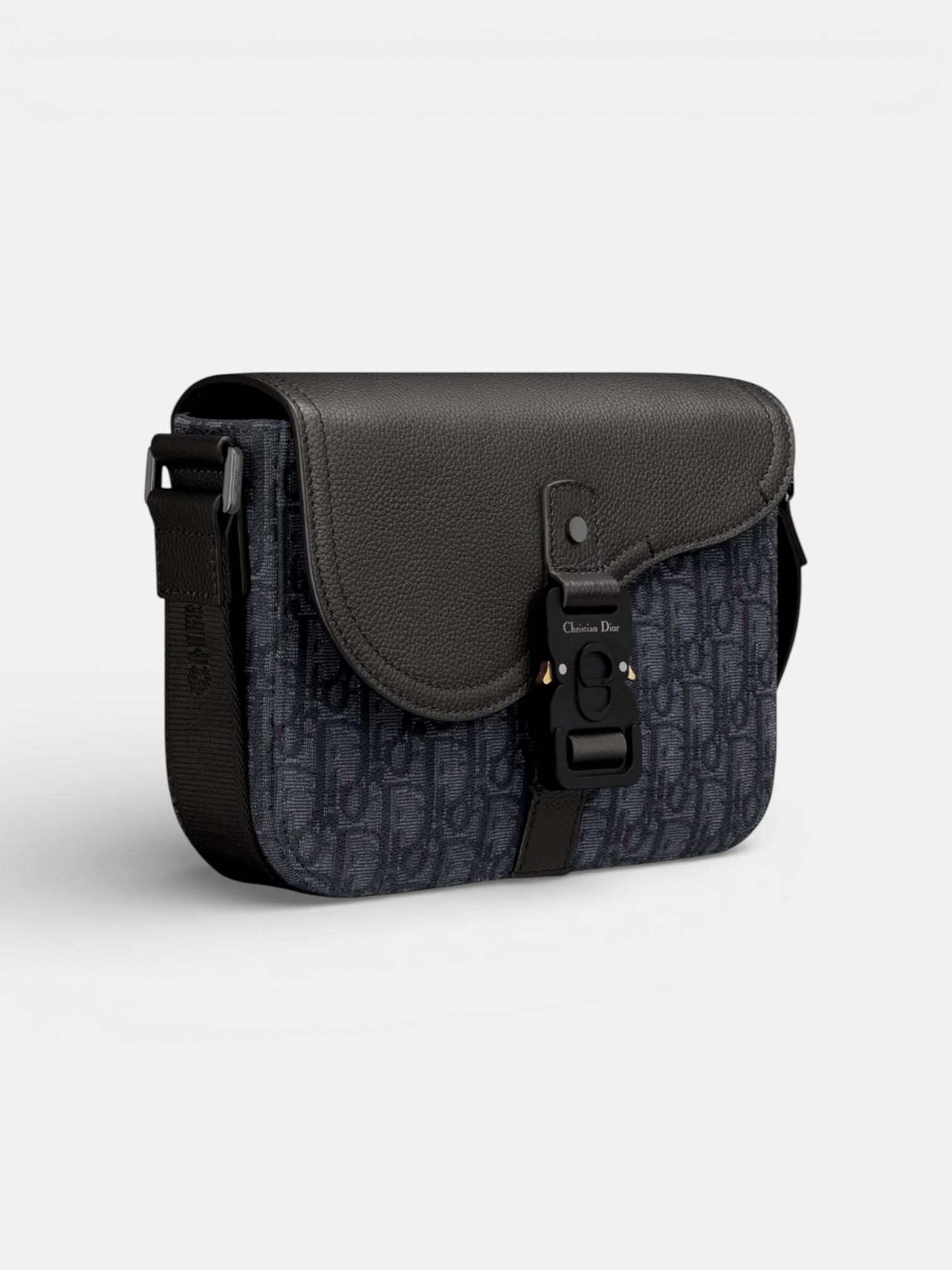 Dior Dior Small Saddle Messenger Bag Black – close-up detail view in premium quality with AA+ craftsmanship