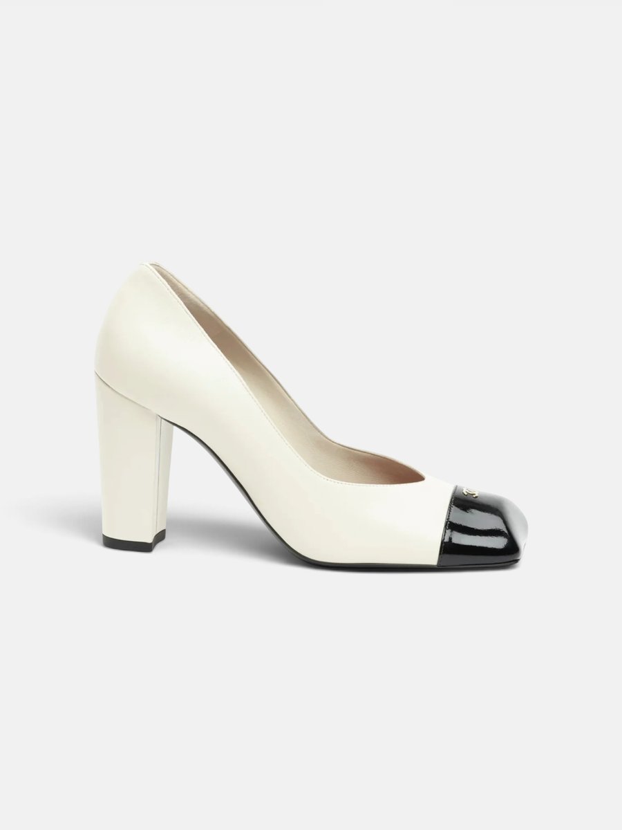 Chanel  Pumps in Lambskin & Patent Calfskin  Ivory/Black