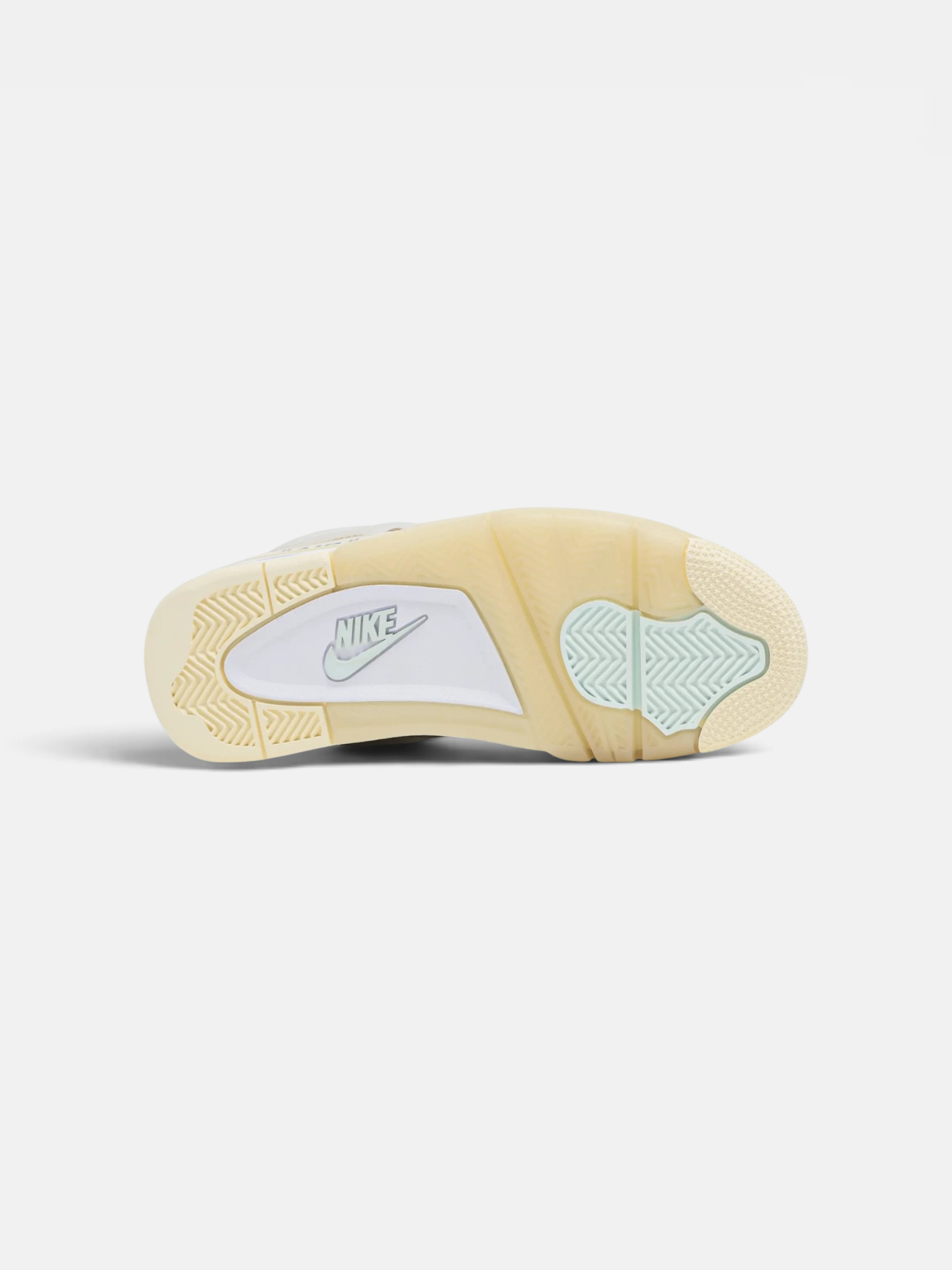 Jordan Jordan 4 Retro Off-White Sail – close-up detail view in premium quality with AA+ craftsmanship