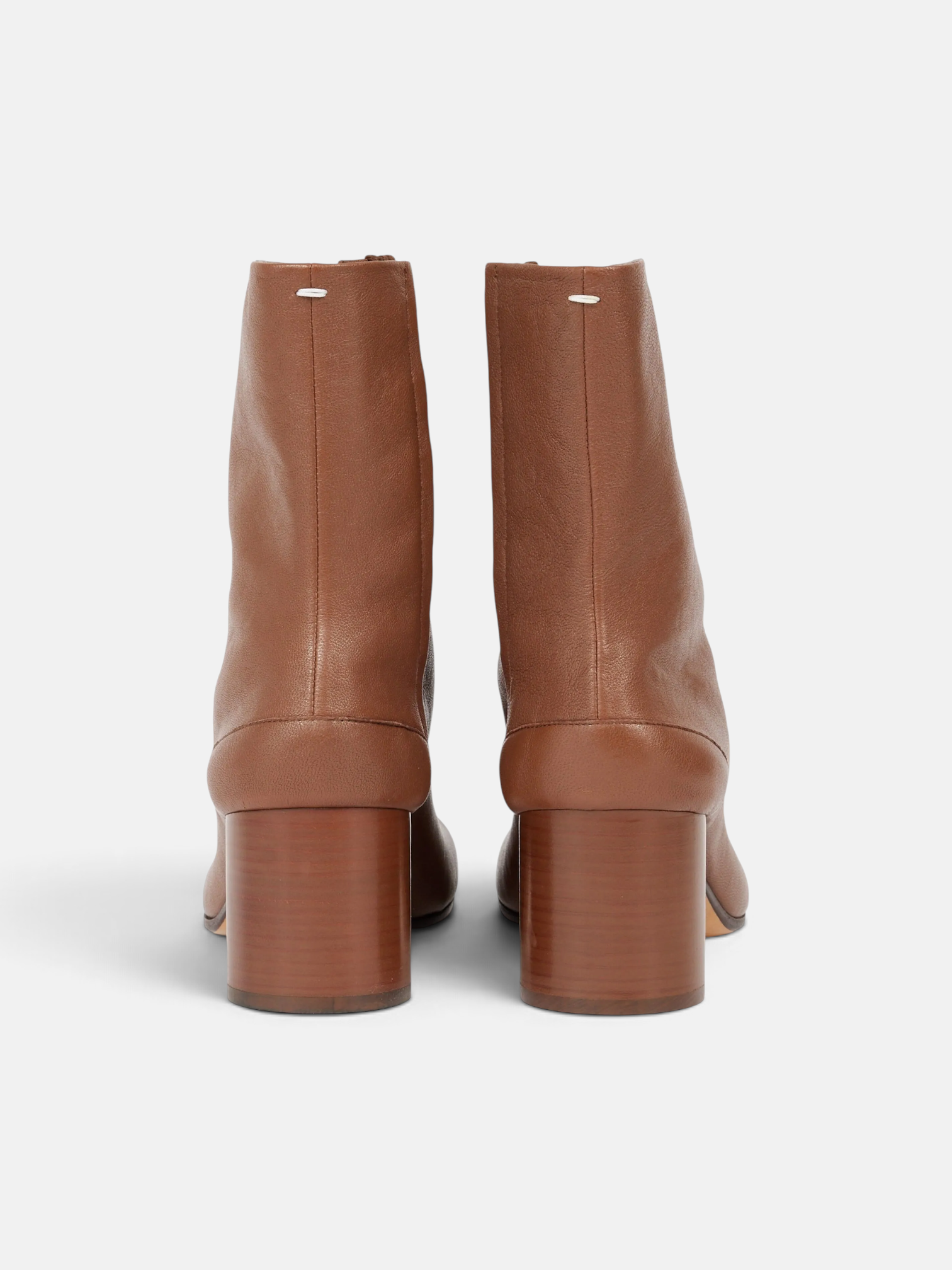 Maison Maison Margiela Tabi Ankle Boots Caramell – close-up detail view in premium quality with AA+ craftsmanship