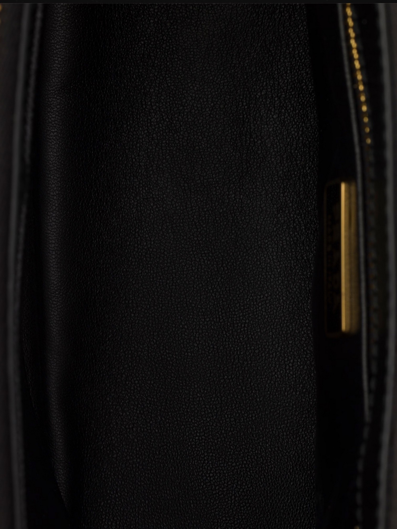 Prada Prada Galleria Saffiano Mini-Bag Black – detail view in premium quality with AA+ craftsmanship