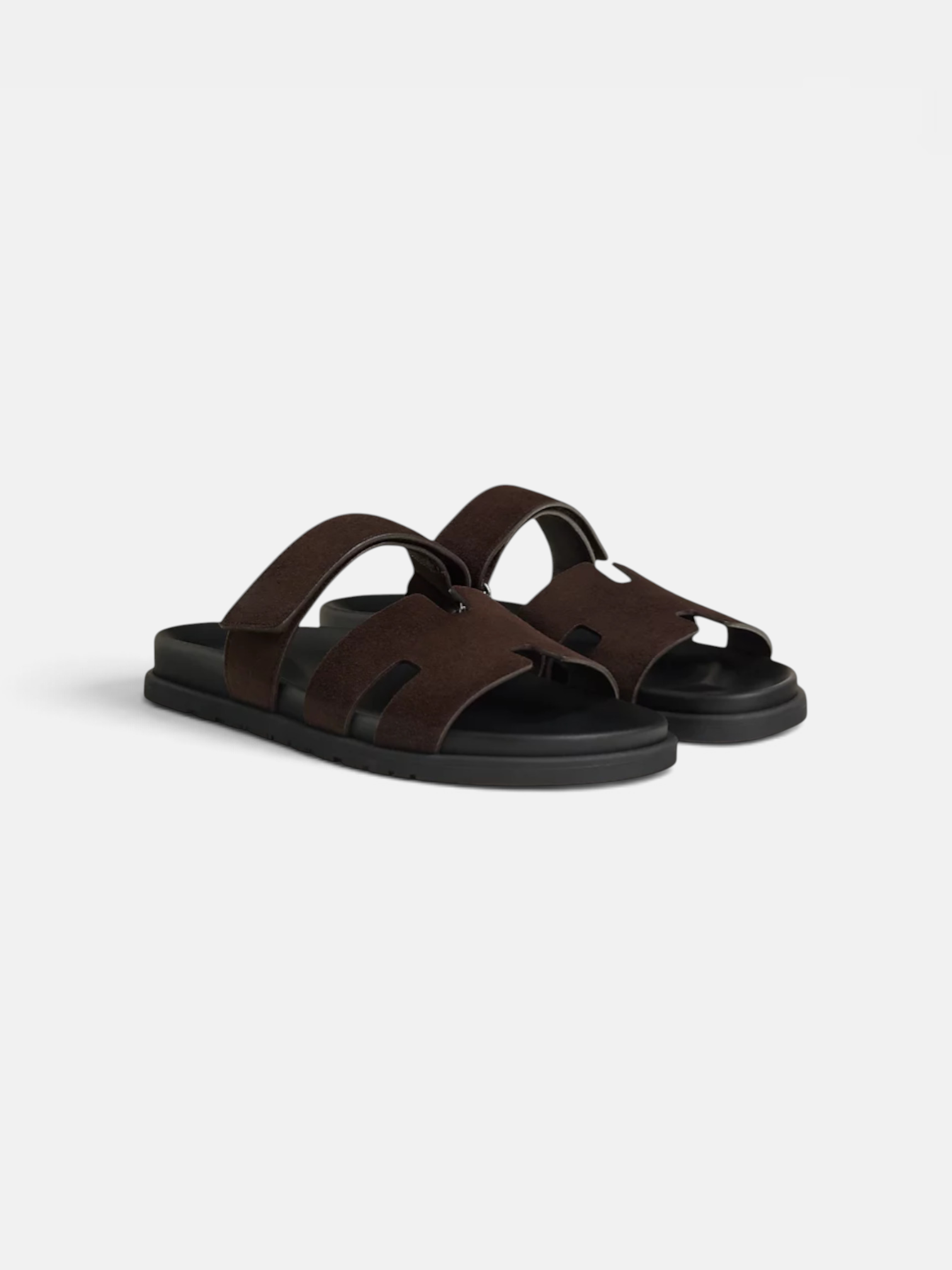 Hermes Hermes Chypre Sandal Marron Ebene – close-up detail view in premium quality with AA+ craftsmanship